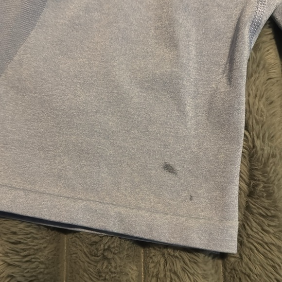 Grey Mid Rise Contour Seamless Shorts - Picture 4 of 5